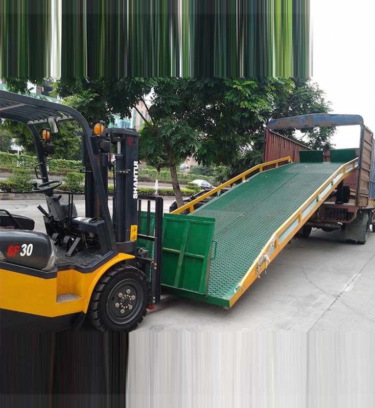 折疊式（shì）登車橋